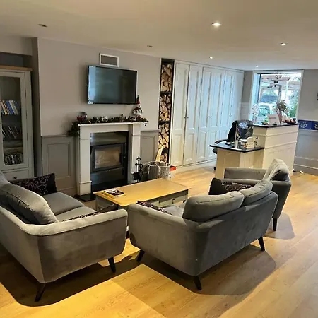 - Mountain View Apartament Bansko