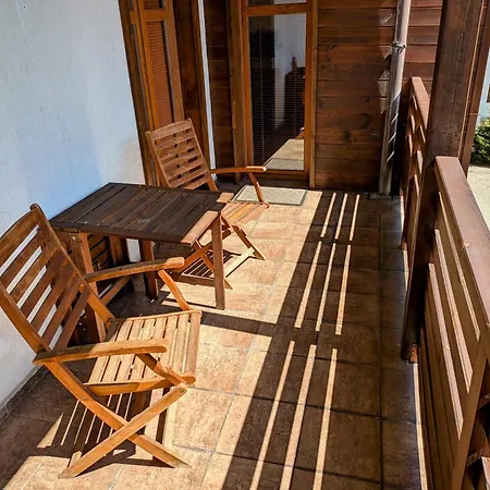 - Mountain View Apartament Bansko